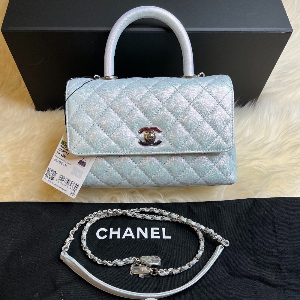 ❌nfs❌ Chanel Iridescent Light Blue Caviar Rainbow Hardware Small Coco Handle - Picture 1 of 11